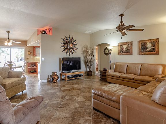3rd image of 3700 Reservation Dr