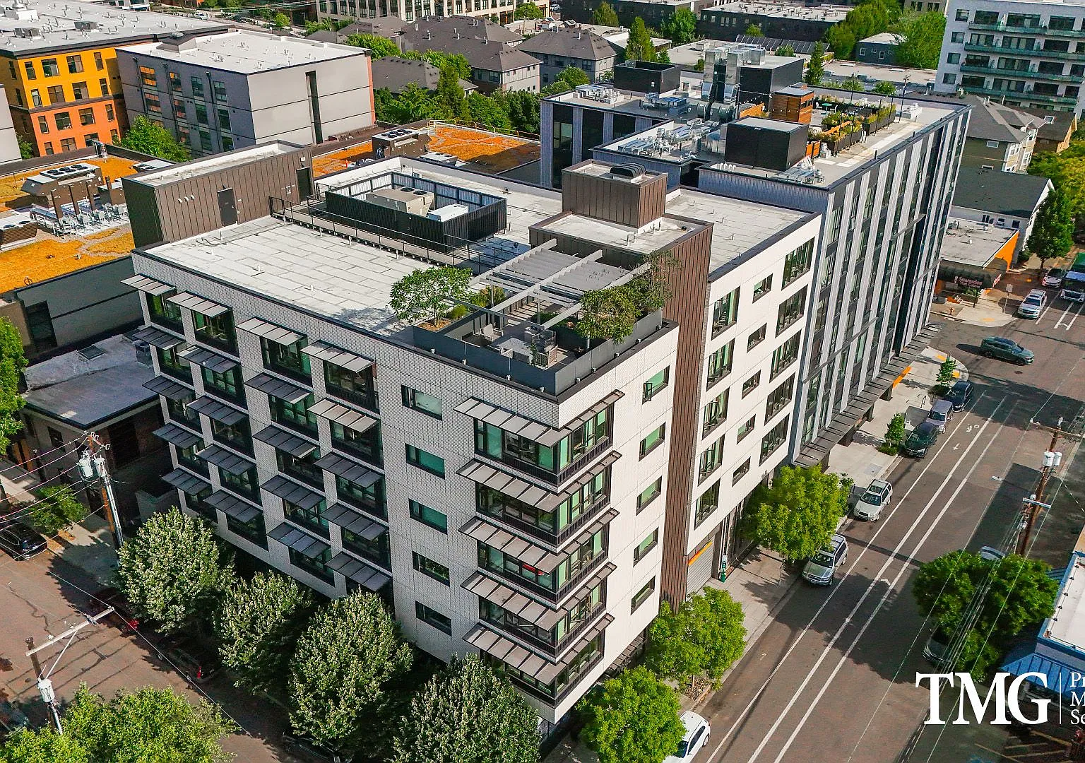 Muse Apartments — Photo 3