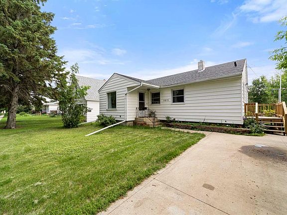 2nd image of 5215 W 48th St