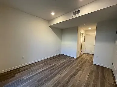 4725 Radford Ave #101 — Photo 12