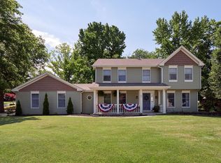 37 Dauphine Dr, Lake Saint Louis, MO 63367