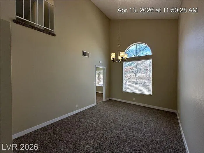 5 bed, 3.0 bath, 3131 sqft, $2,600 — Photo 4
