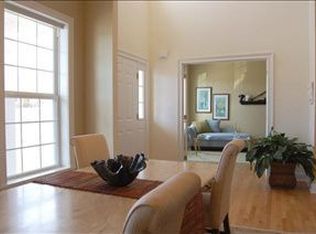 29 Towpath Ln, Waterford, NY 12188