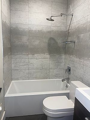 5th image of 163 Irving Ave APT 2R