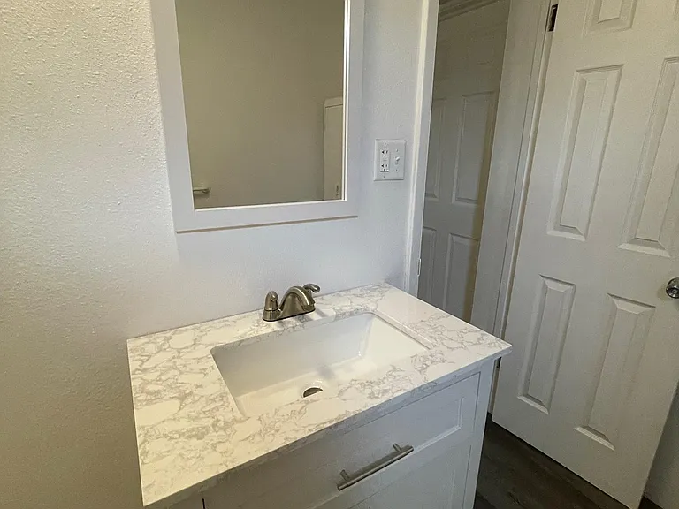 1412 N Foote Ave — Photo 23