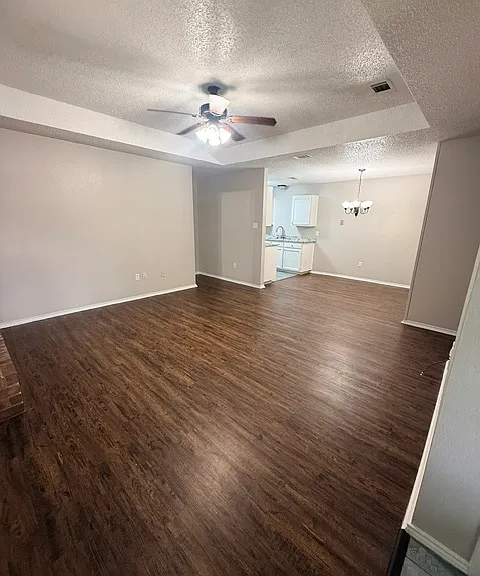6610 Parkview Dr — Photo 13