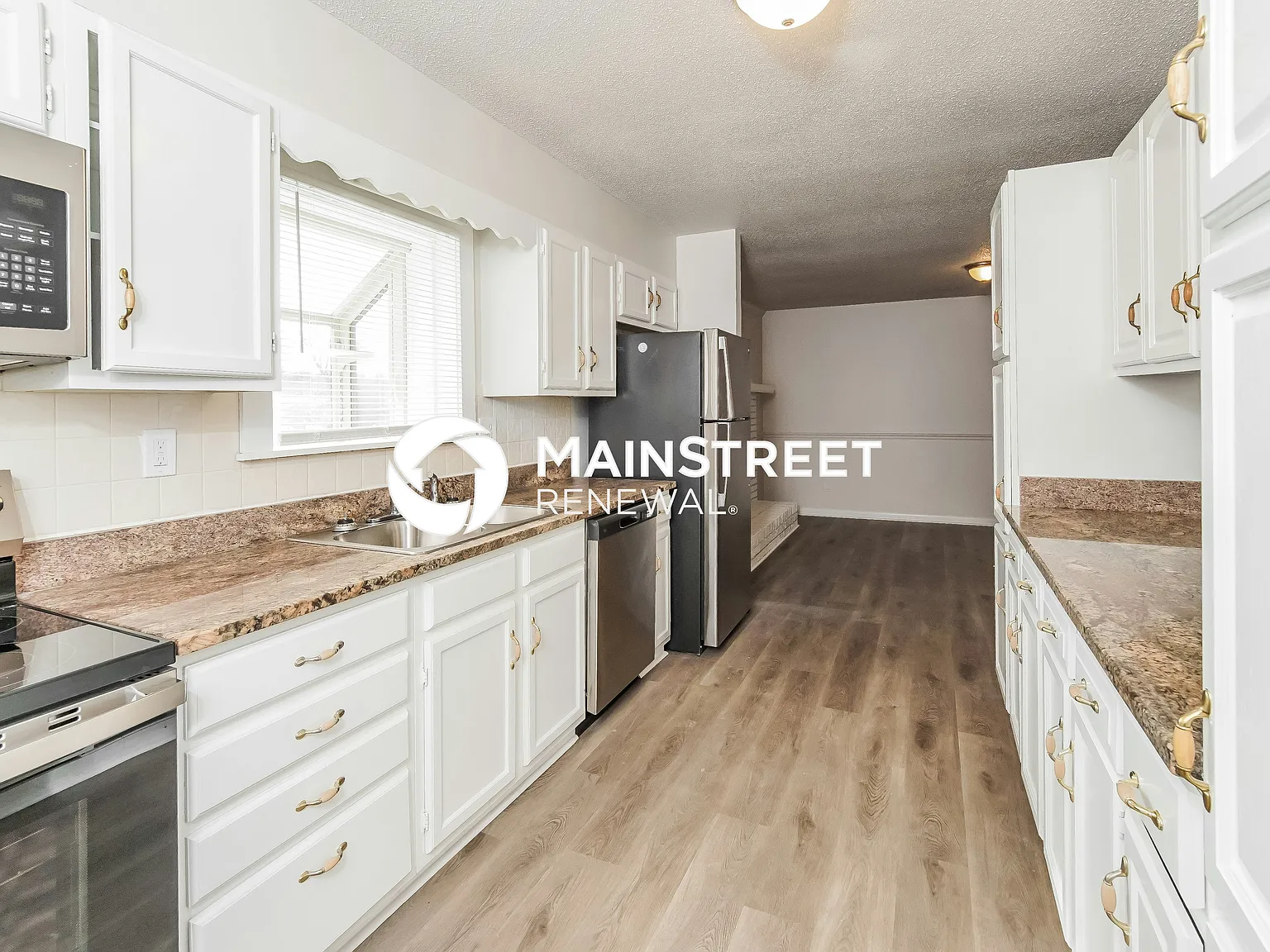 372 Eldorado Cir — Photo 4