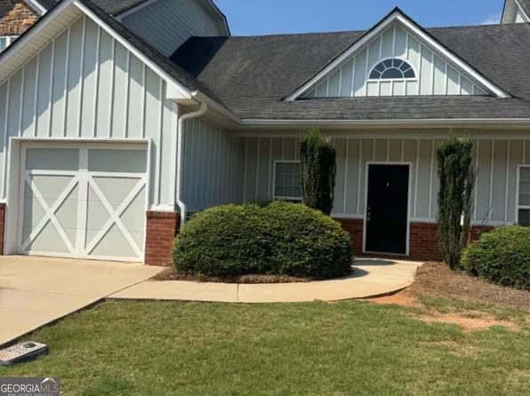 156 Colony Park Ln, Locust Grove, GA 30248