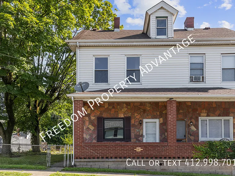 644 Herschel St — Photo 1