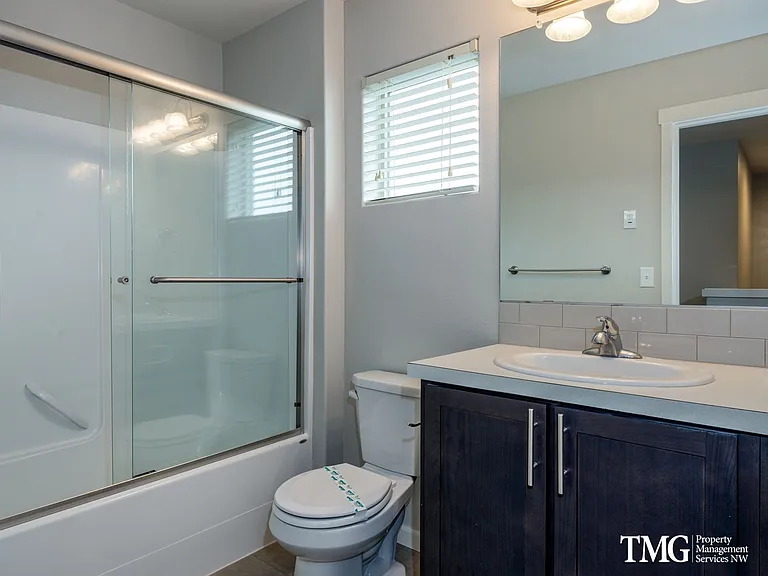 Columbia Hills Townhomes — Photo 8