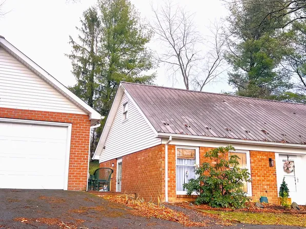 339 Talbott Cir, Lewisburg, WV 24901