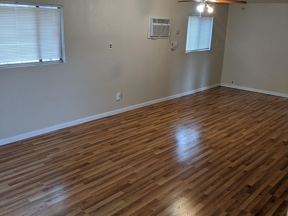 1st image of 3504 Robertson Ave Suite B