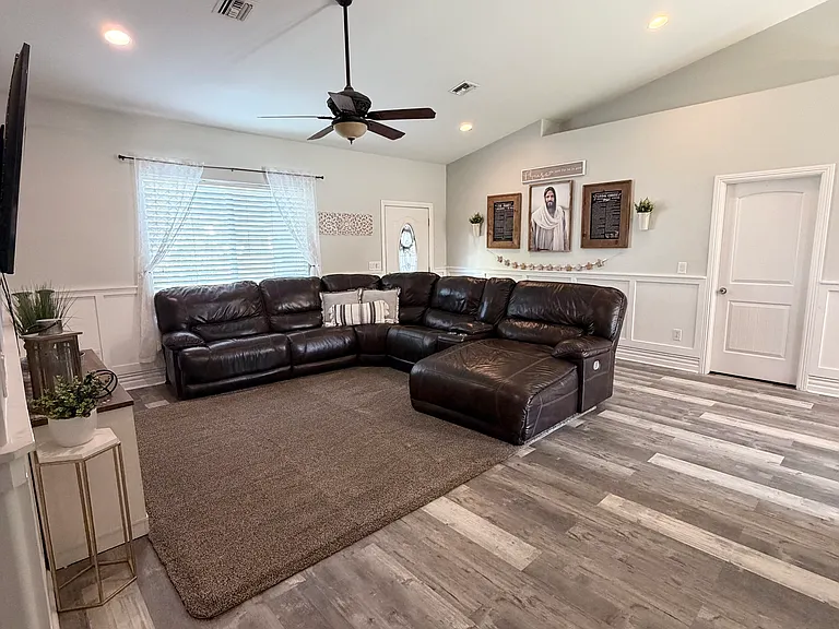 475 N Eagle Meadow Loop — Photo 5