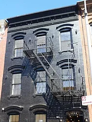 Rented by Premier Metro Realty Corp