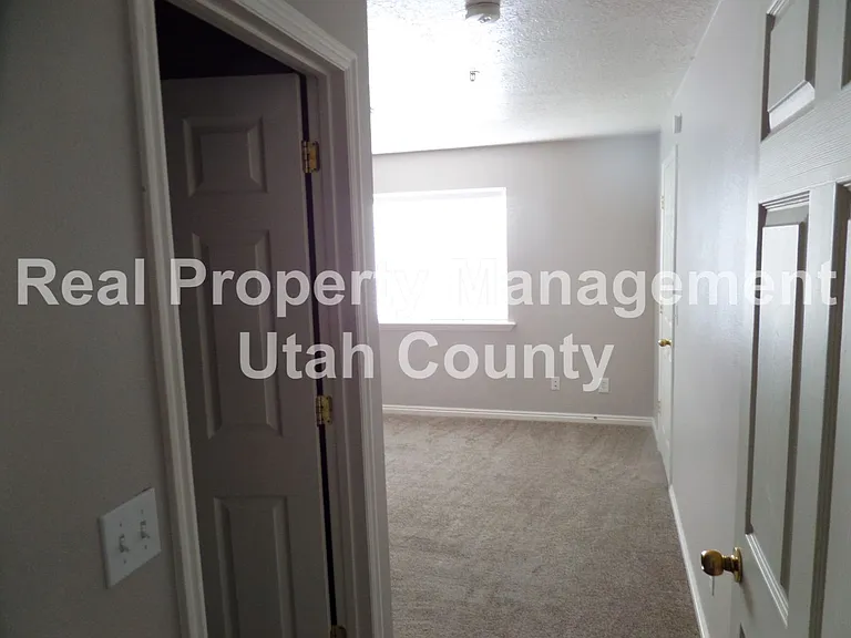 3397 E Ridge Route Rd #6 — Photo 10
