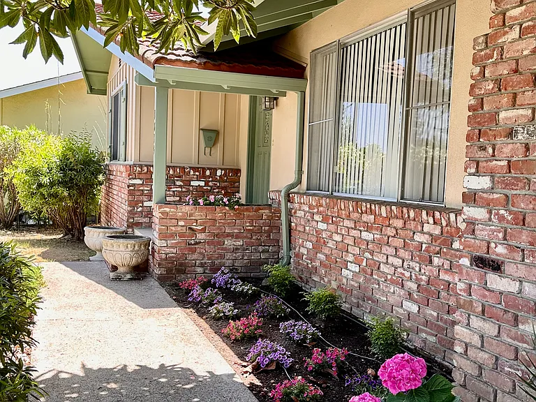 1815 Park St — Photo 8