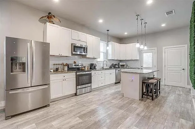2905 S Jennings Ave — Photo 15