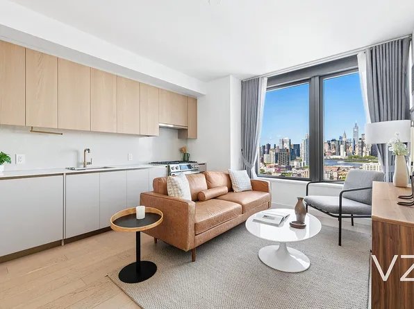 3 Court Sq #2012, Long Island City, NY 11101