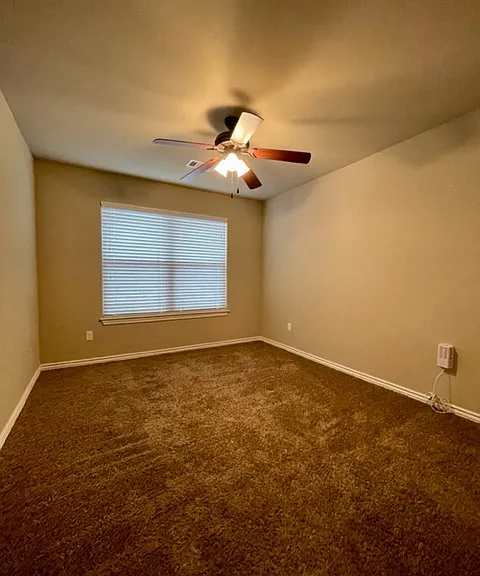 810 SW Pure Globe St — Photo 11