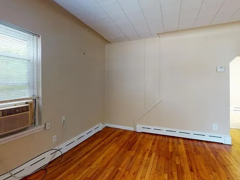 694 Lincoln Ave — Photo 5