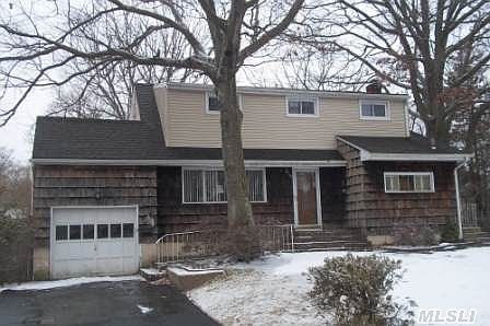 2nd image of 106 East Dr