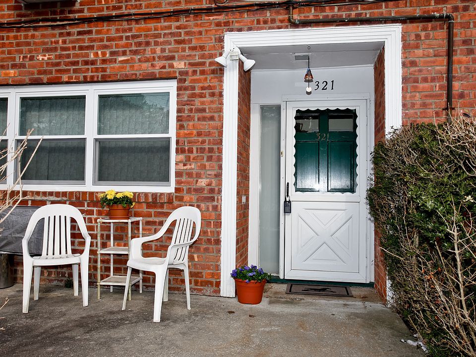 1st image of 10 Fieldstone Dr APT 321