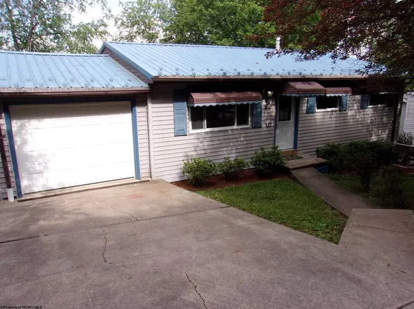 117 Lockview Ave, Fairmont, WV 26554