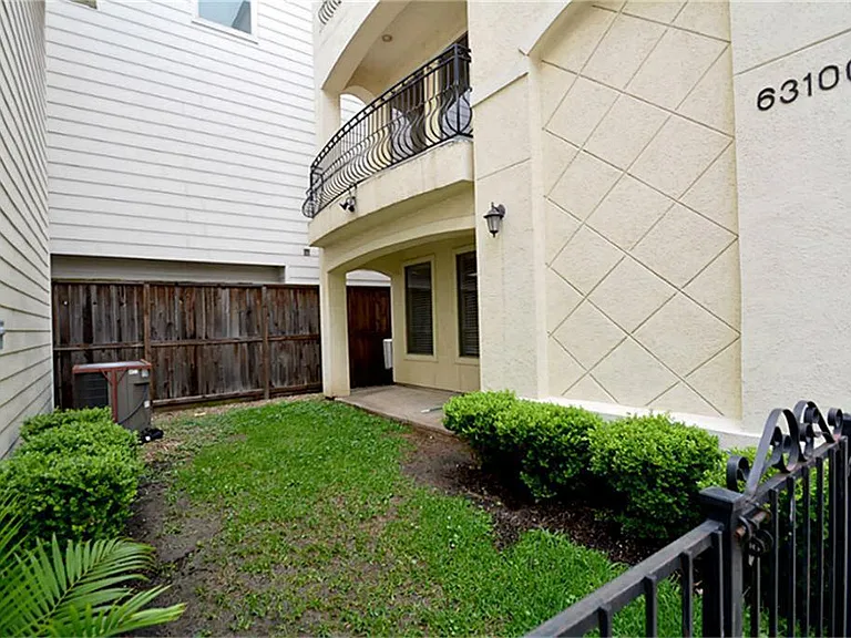 6310 Hamman St #C — Photo 3