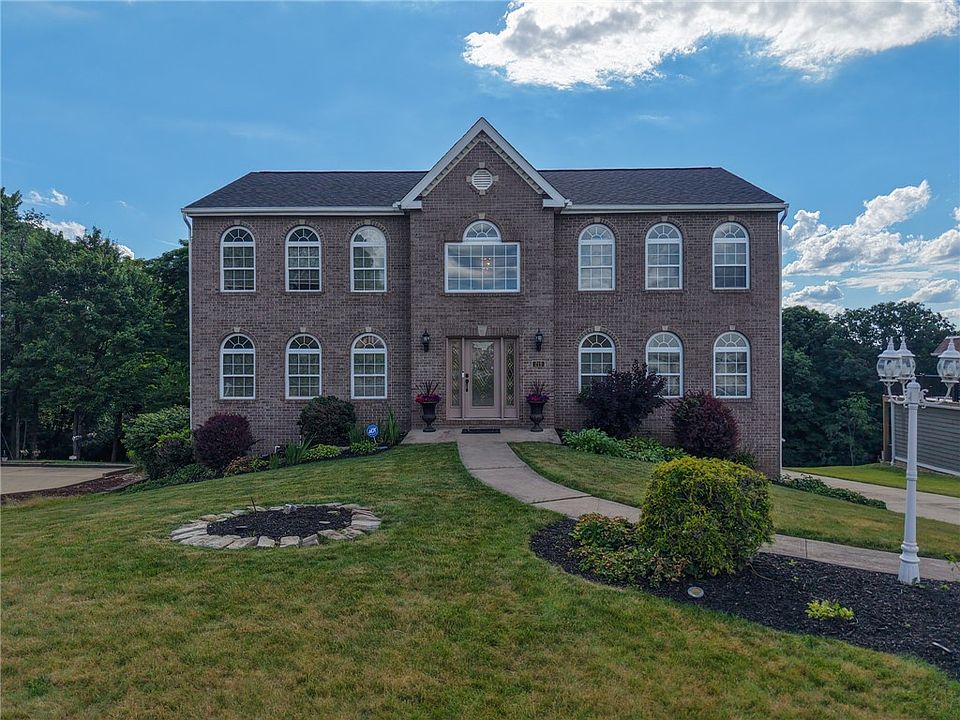 1st image of 219 Waterford Dr