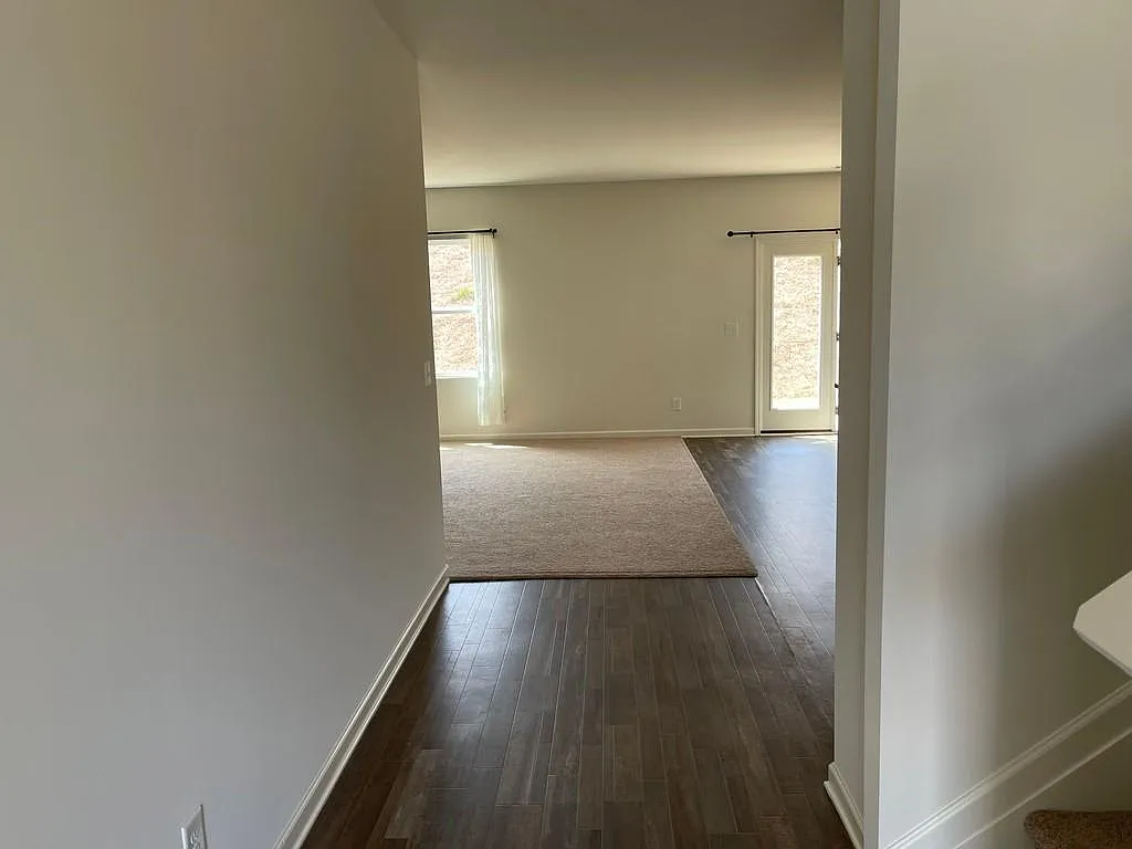4750 Marco Ln — Photo 4