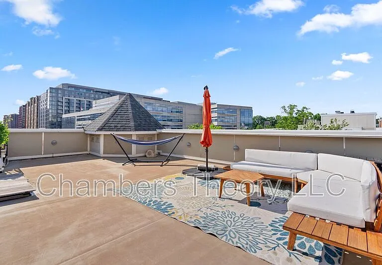 900 3rd St SE — Photo 36