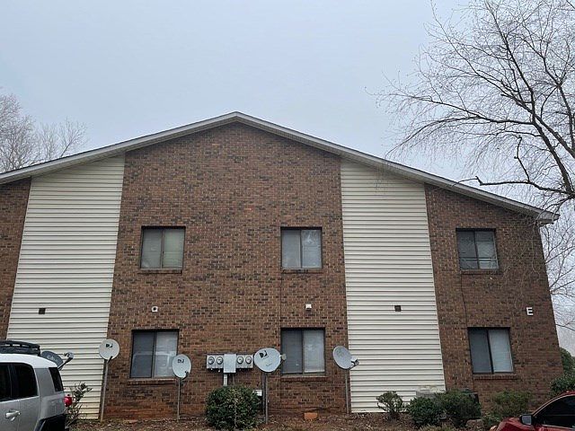 2nd image of 1522 Parkway Ct Unit 6E