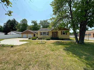 5231 18th Rd, Escanaba, MI 49829