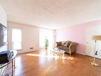 14 Dogwood St, Jersey City, NJ, 07305