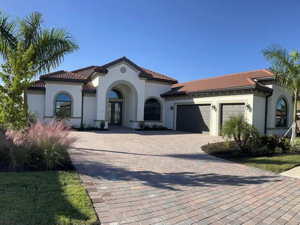 597 Maraviya Blvd, Nokomis, FL 34275