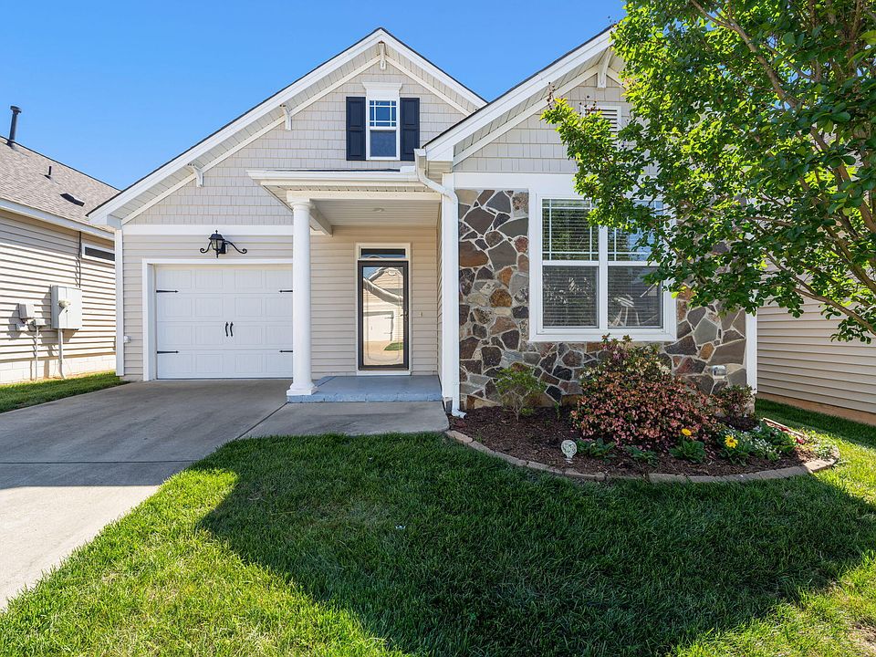 1st image of 47 Denby Cir