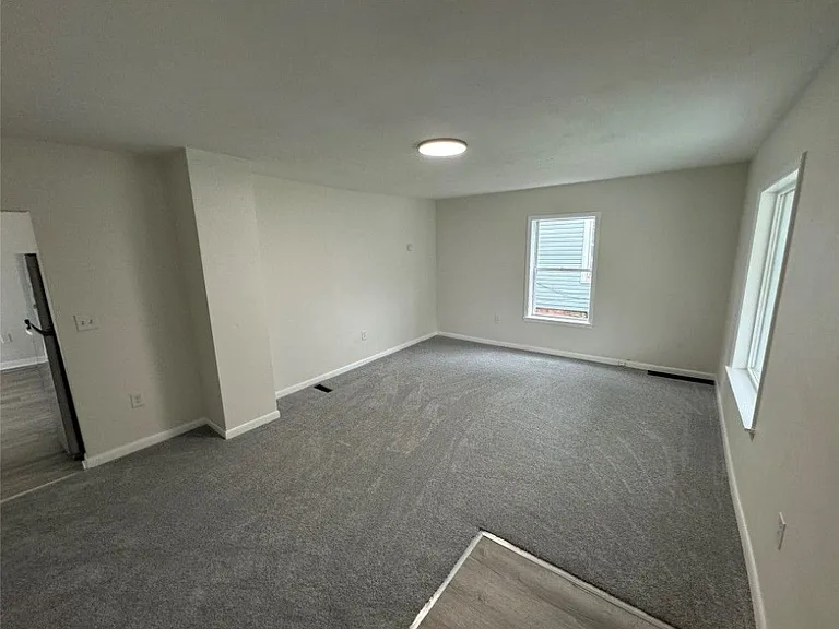 702 Broad St #1 — Photo 2