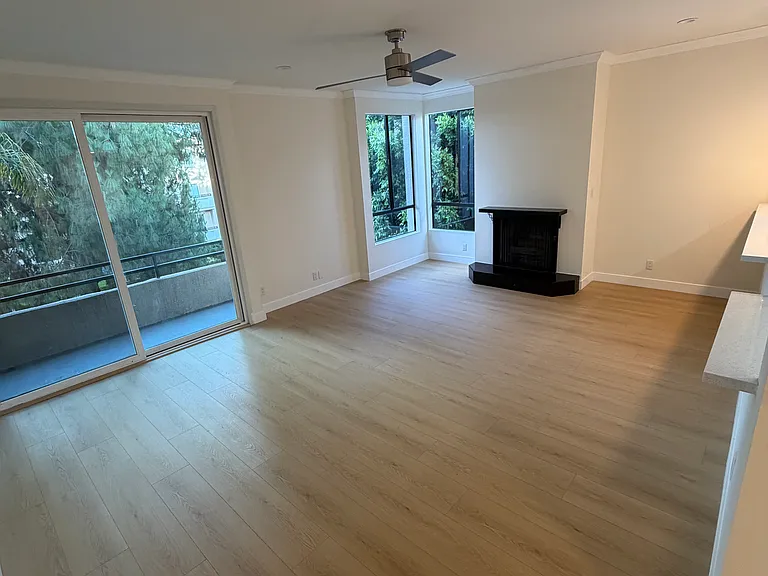 4741 Radford Ave #203 — Photo 14