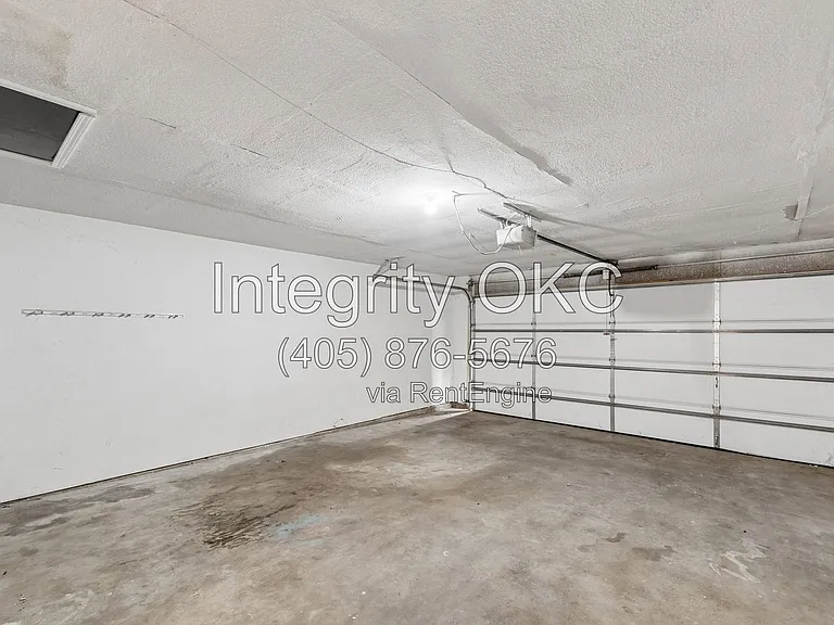 8514 Candlewood Dr — Photo 33