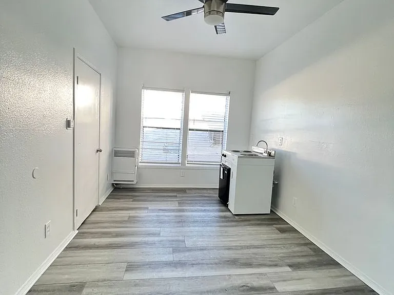 Adams Hill Lofts — Photo 2