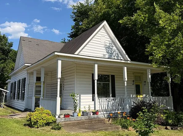 409 W Valley St, Morrilton, AR 72110
