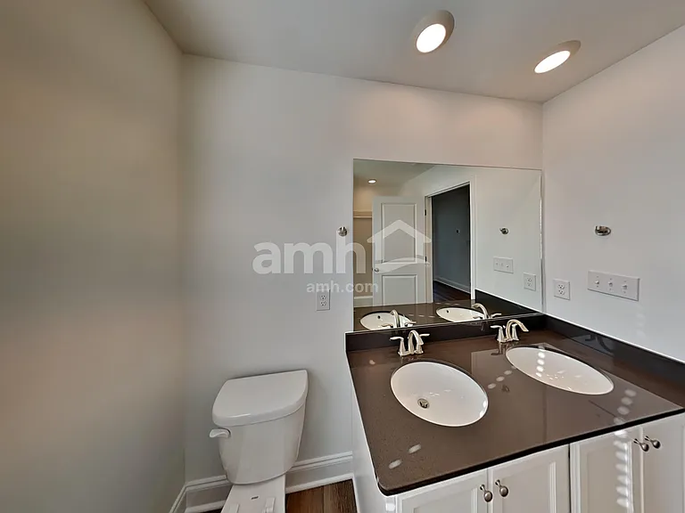 5340 Trust Dr — Photo 19