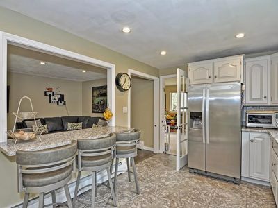 36 Country Ln, Sharon, MA, 02067