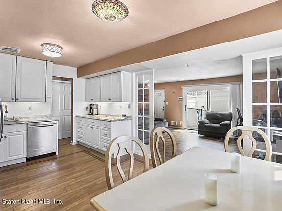 4th image of 111 N Gannon Ave