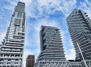 30 Inn On The Park Dr #421, Toronto, ON M3C 0P7