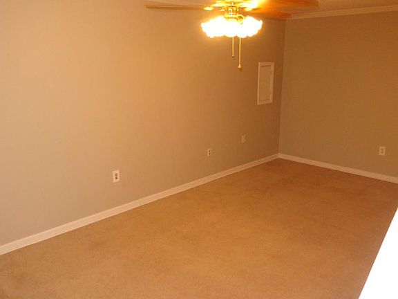 2nd image of 2730 Kentwood Cv