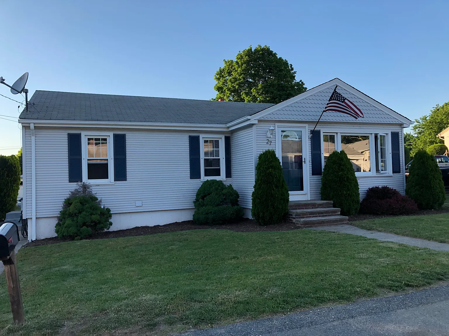 27 Pleasant View Dr — Photo 3