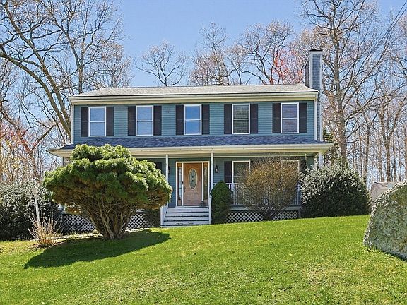 2nd image of 7 Shand Court Cir