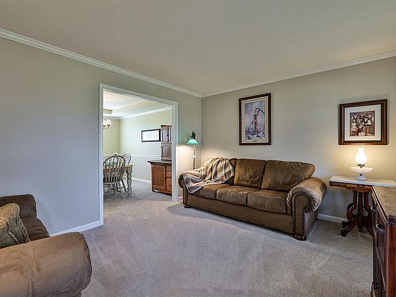 5th image of 6339 Loraine Cir