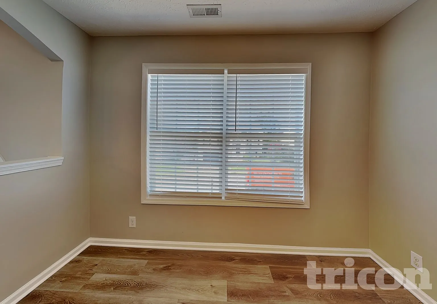 1612 Broad Circle Clarksville TN — Photo 4